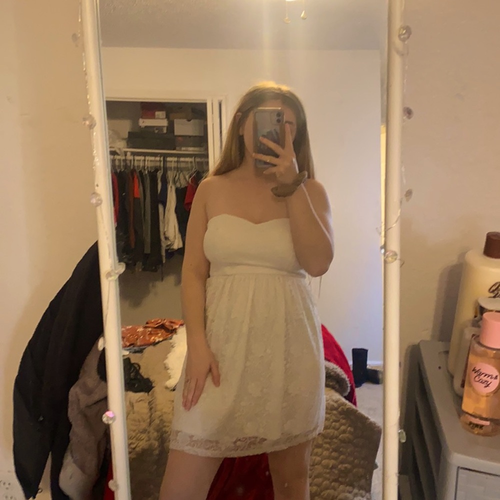 Short white strapless dress size medium